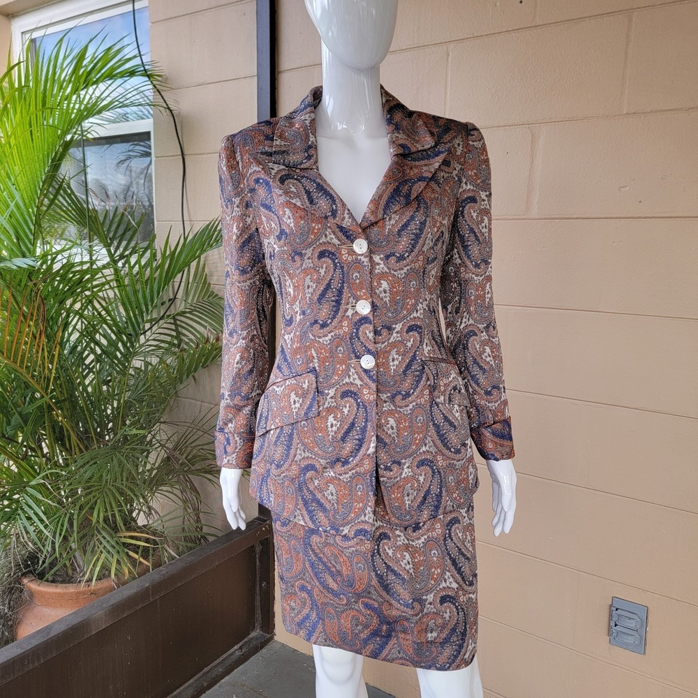 NWT Vintage 90's Moshary for Neiman Marcus Paisley Suit Blazer Size 4, Skirt 6‎